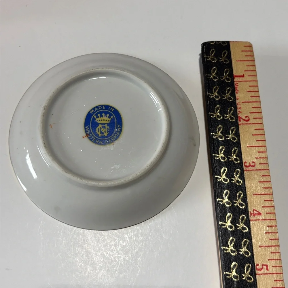 Queen Elizabeth II Decorative Plate Ring Dish QE2 Queen Elizabeth Ring dish VTG